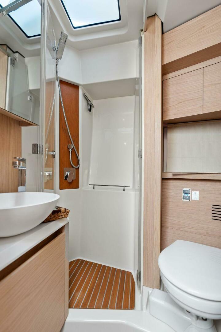Slide: The Image of Beneteau Monte Carlo 4 2016 - 5330653