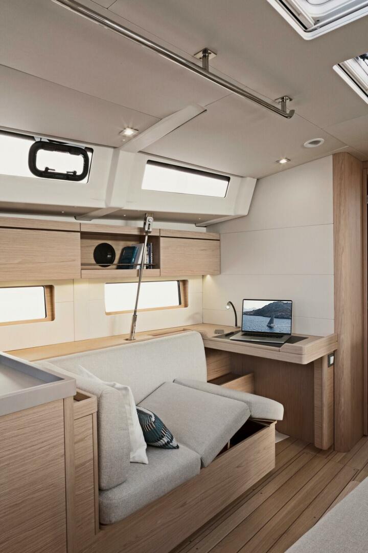 Slide: The Image of Beneteau Oceanis 2025 - 5298206