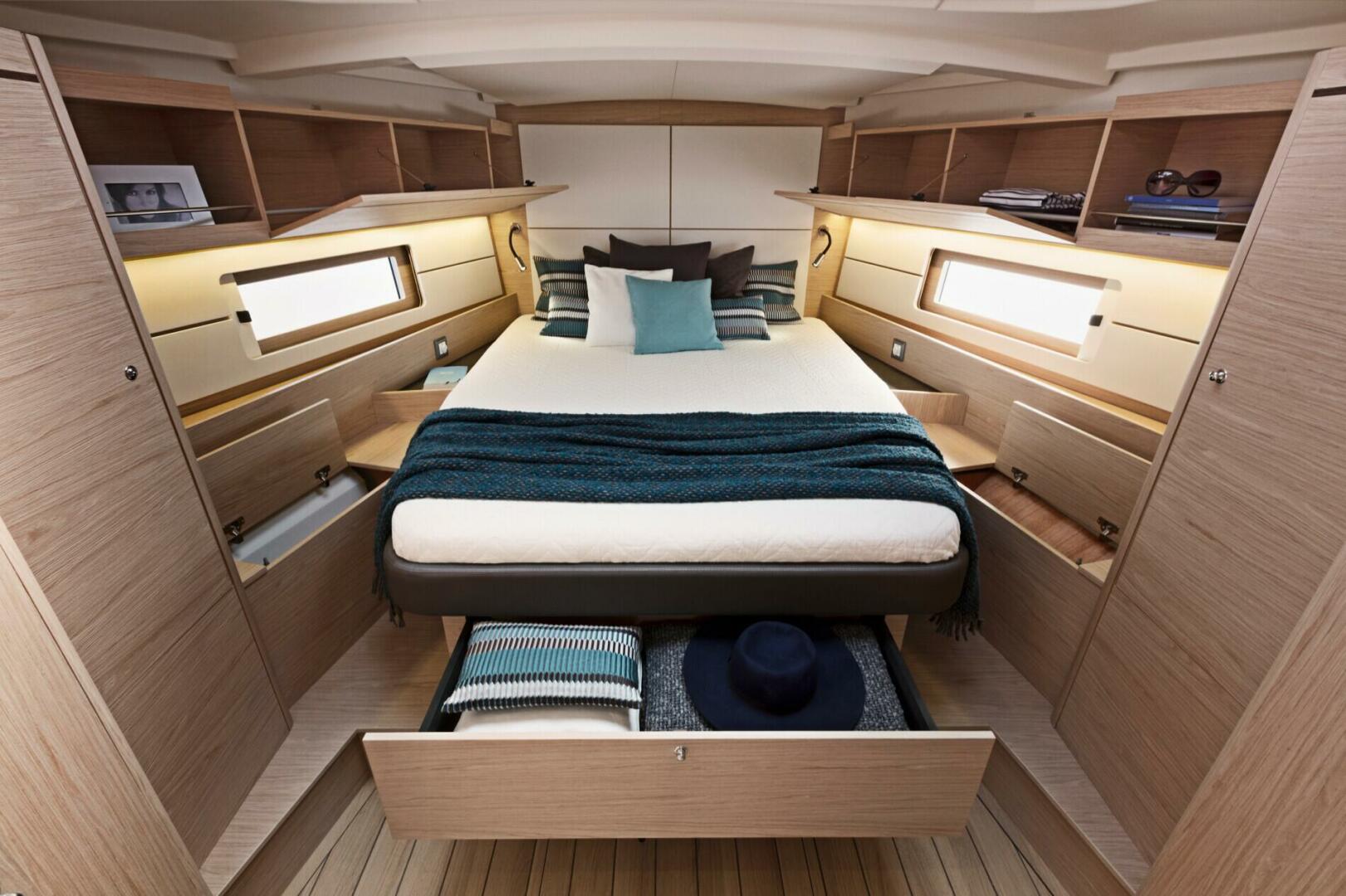 Slide: The Image of Beneteau Oceanis 2025 - 5298196