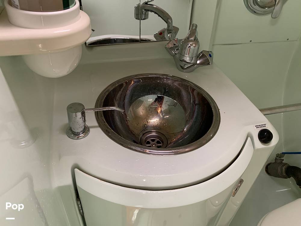 Slide: The Image of Bathroom Sink - 14735881