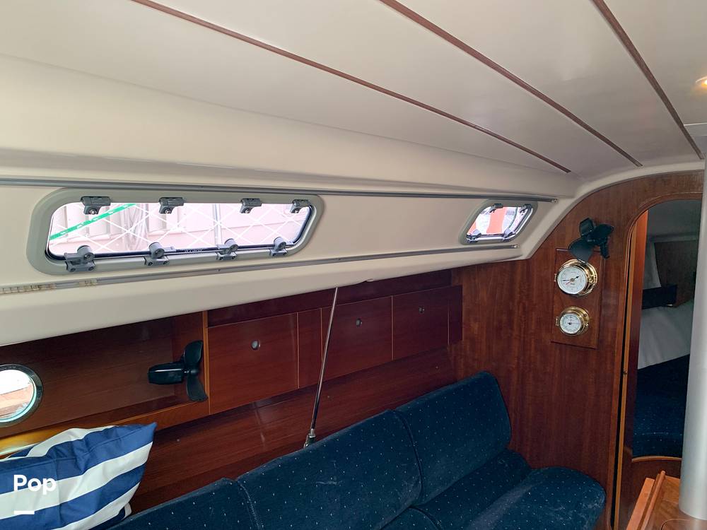 Slide: The Image of Salon portholes - 14735889