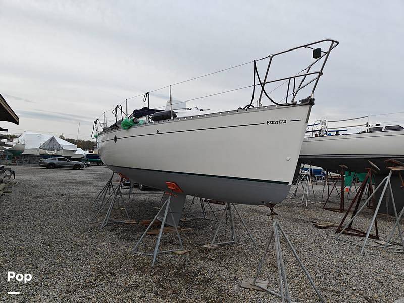 Slide: The Image of Beneteau Oceanis 300 1995 - 14734134
