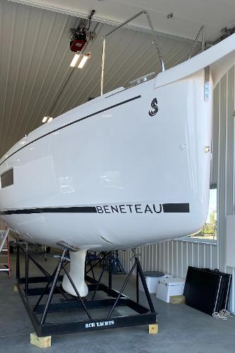 Slide: The Image of Beneteau Oceanis 30.1 2024 - 1