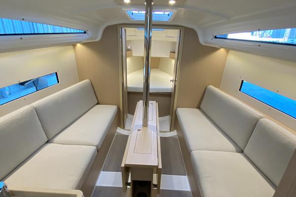 Slide: The Image of Beneteau Oceanis 30.1 2024 - 10