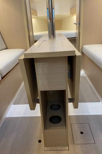 Slide: The Image of Beneteau Oceanis 30.1 2024 - 11