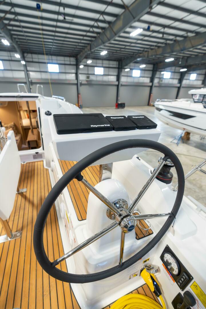 Slide: The Image of BENETEAU Oceanis 30.1 - 35