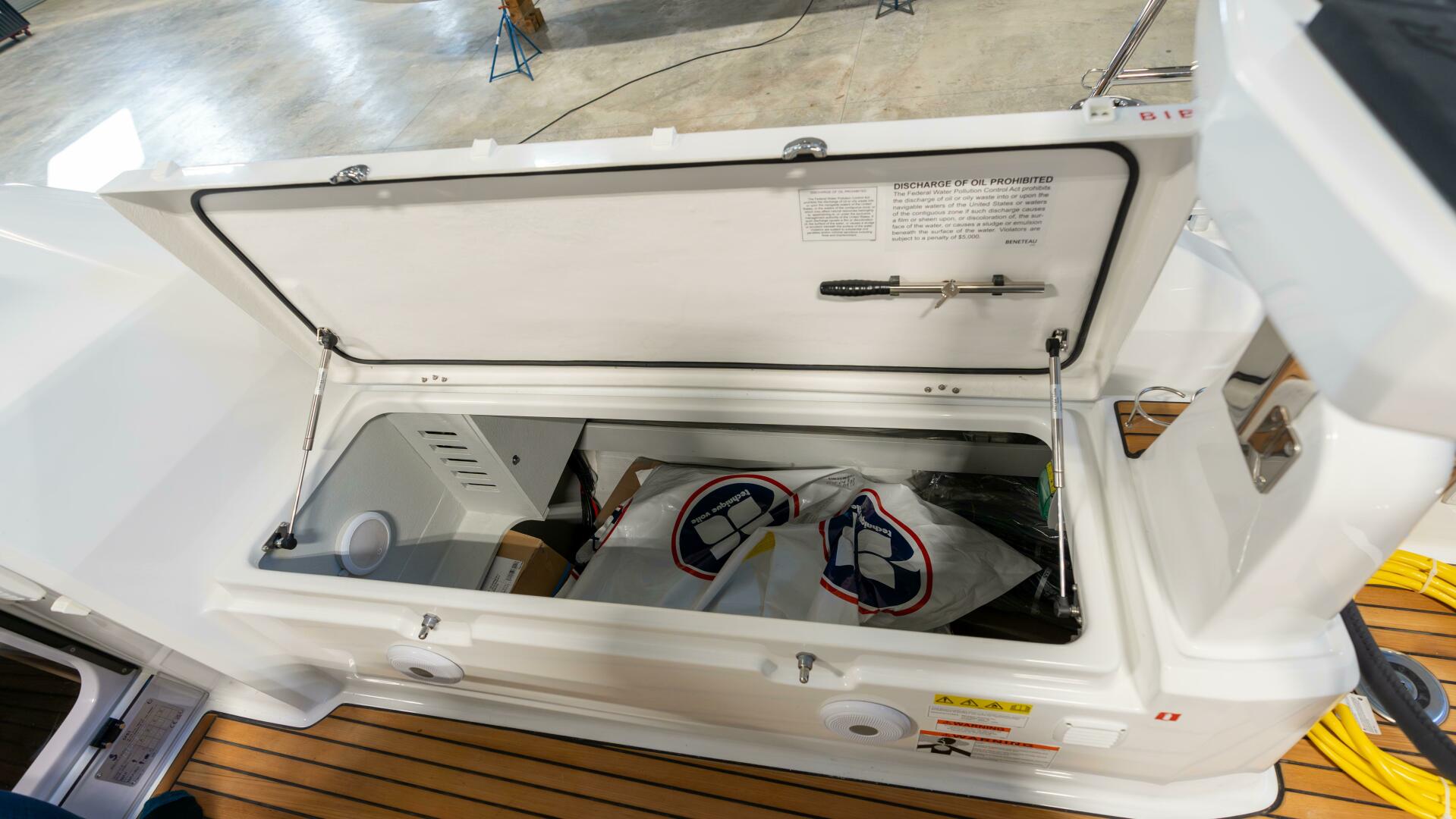 Slide: The Image of BENETEAU Oceanis 30.1 - 36