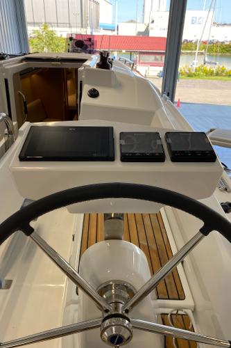 Slide: The Image of Beneteau Oceanis 30.1 2024 - 7