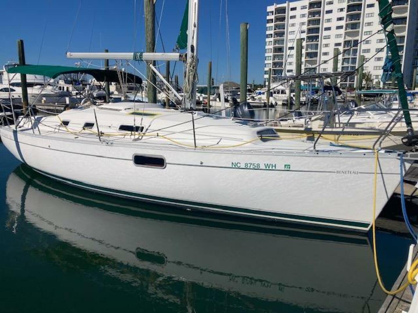 Slide: The Image of Beneteau Oceanis 321 1995 - 4745580