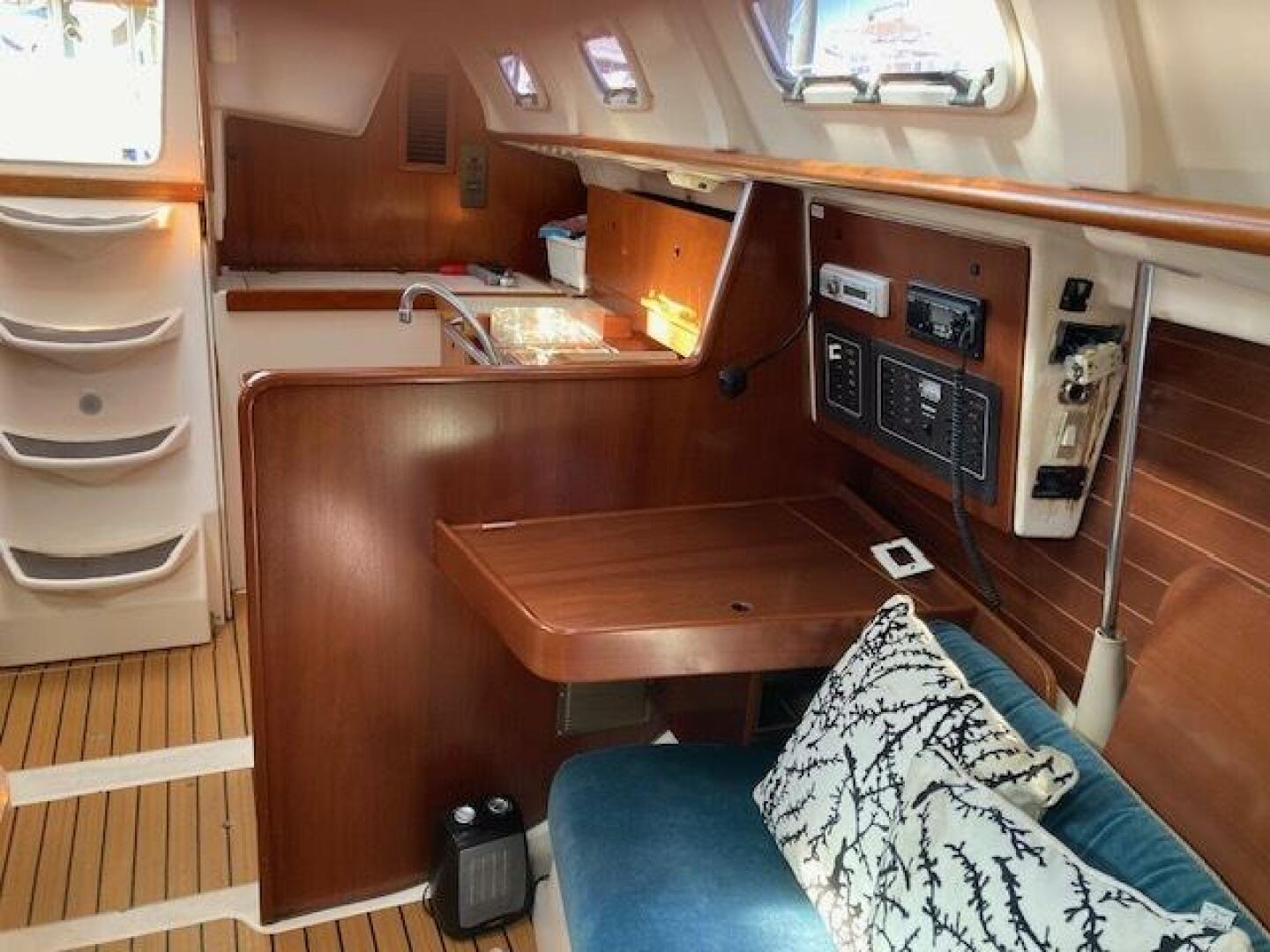 Slide: The Image of Beneteau Oceanis 321 1995 - 4745709