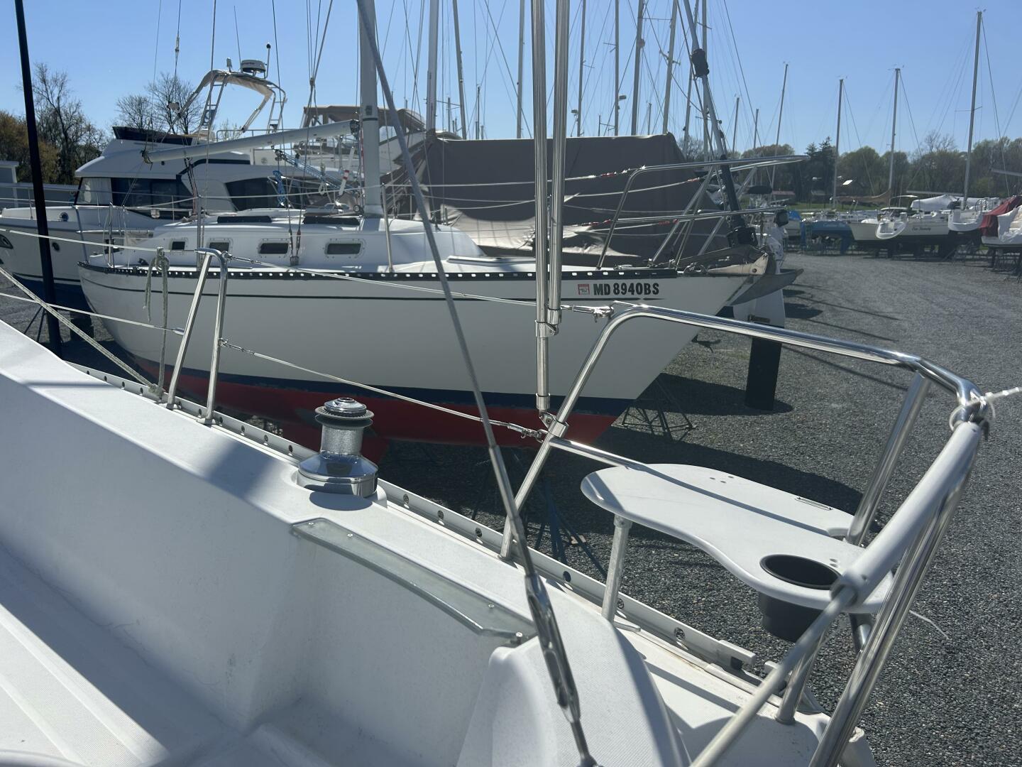 Slide: The Image of 1999 Beneteau Oceanis 321  Stern Rail Seating - 5203339