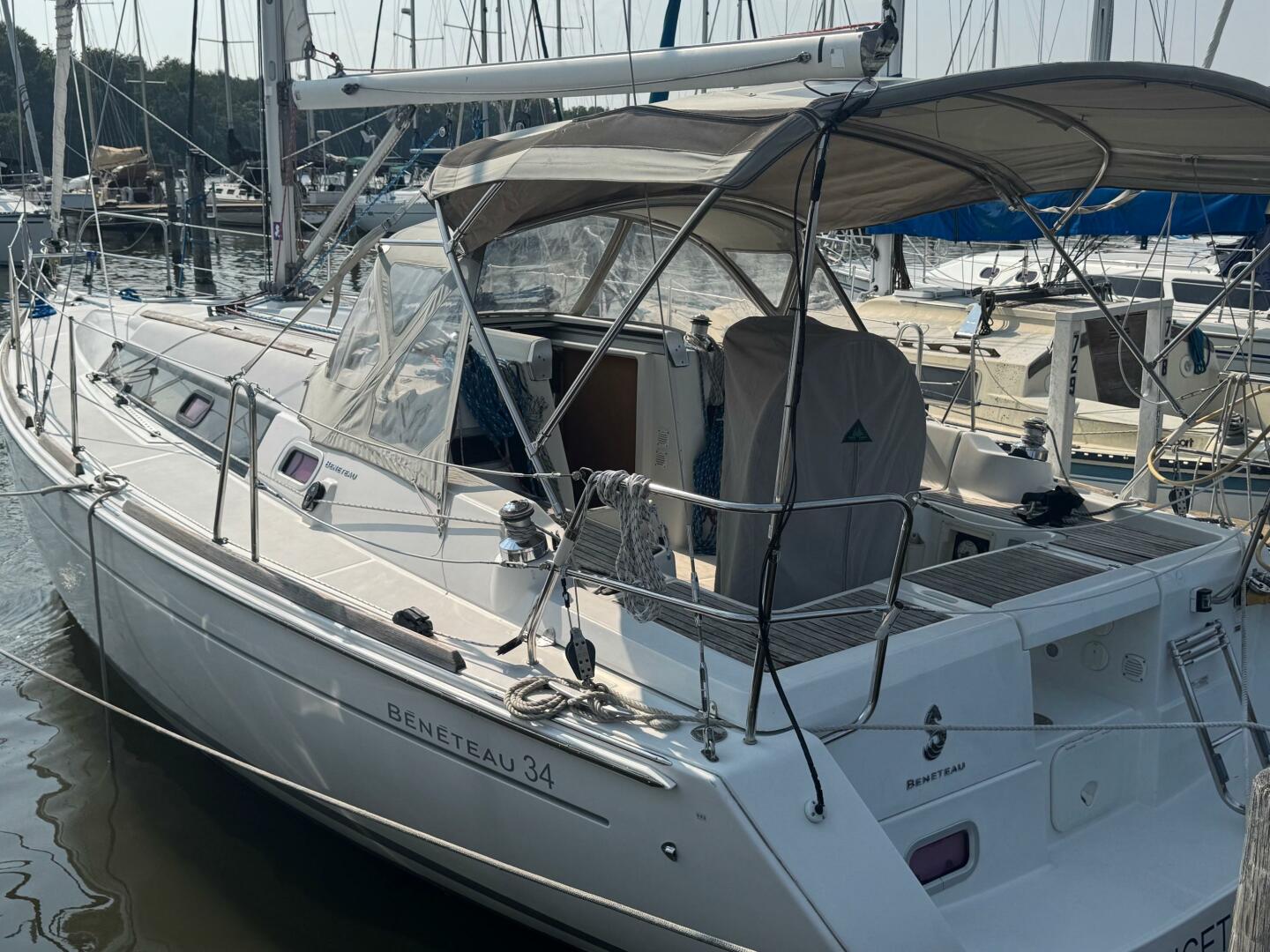 Slide: The Image of Beneteau Oceanis 34 2009 - 5537194