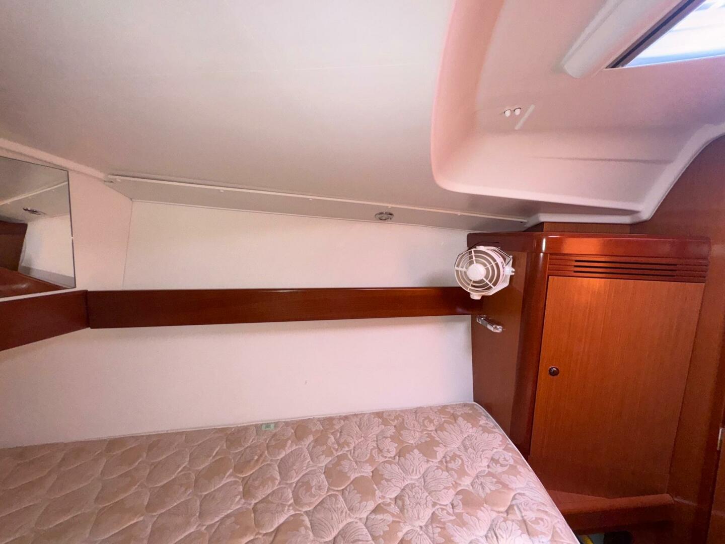 Slide: The Image of Beneteau Oceanis 34 2009 - 5537173