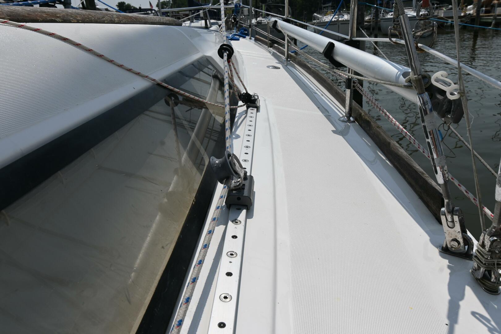 Slide: The Image of Beneteau Oceanis 34 2009 - 5537151