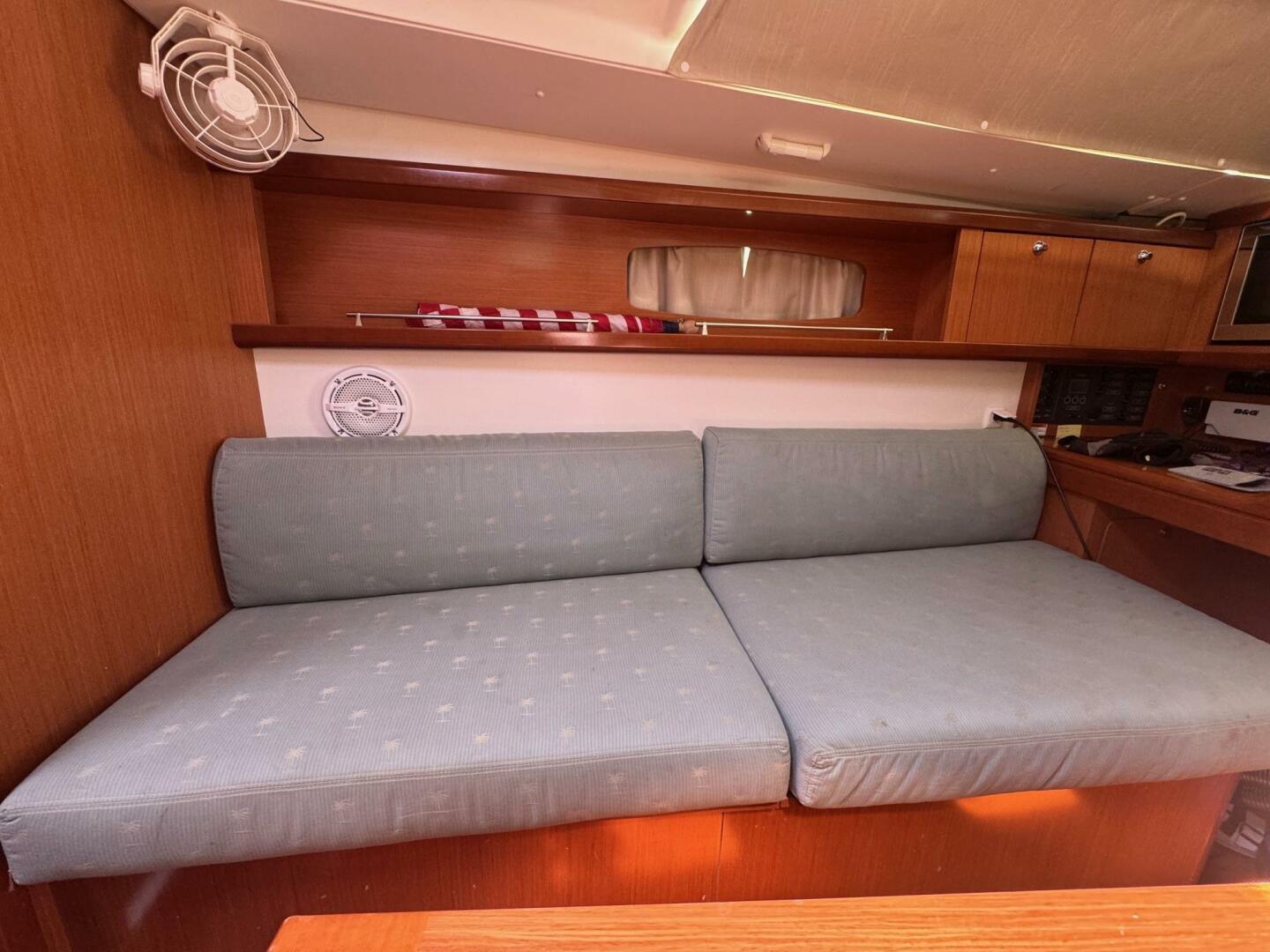 Slide: The Image of Beneteau Oceanis 34 2009 - 5537168