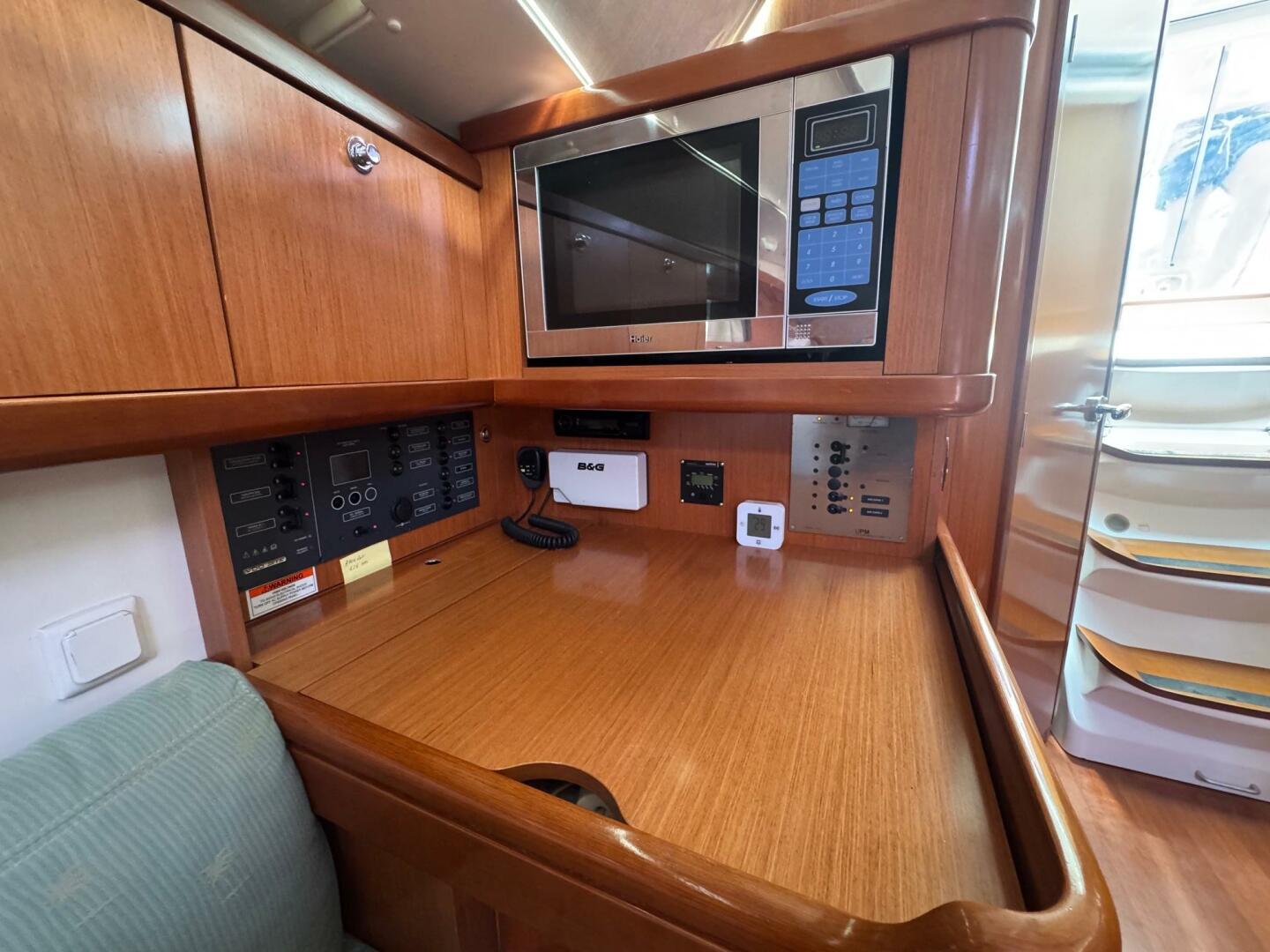 Slide: The Image of Beneteau Oceanis 34 2009 - 5537170