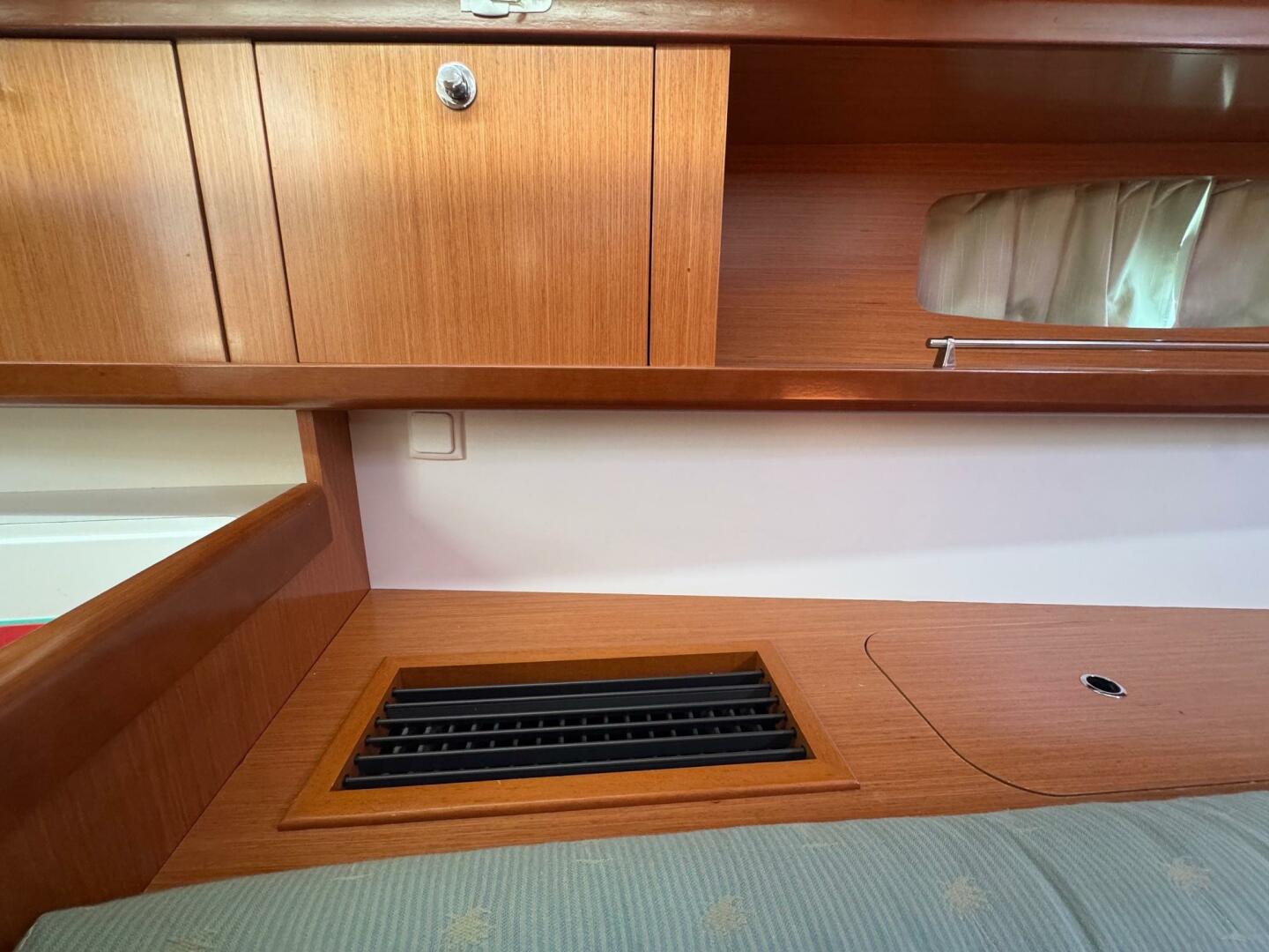 Slide: The Image of Beneteau Oceanis 34 2009 - 5537175