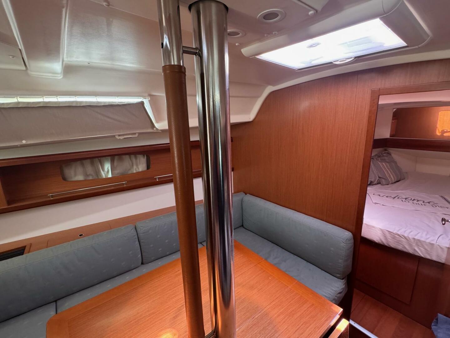 Slide: The Image of Beneteau Oceanis 34 2009 - 5537176