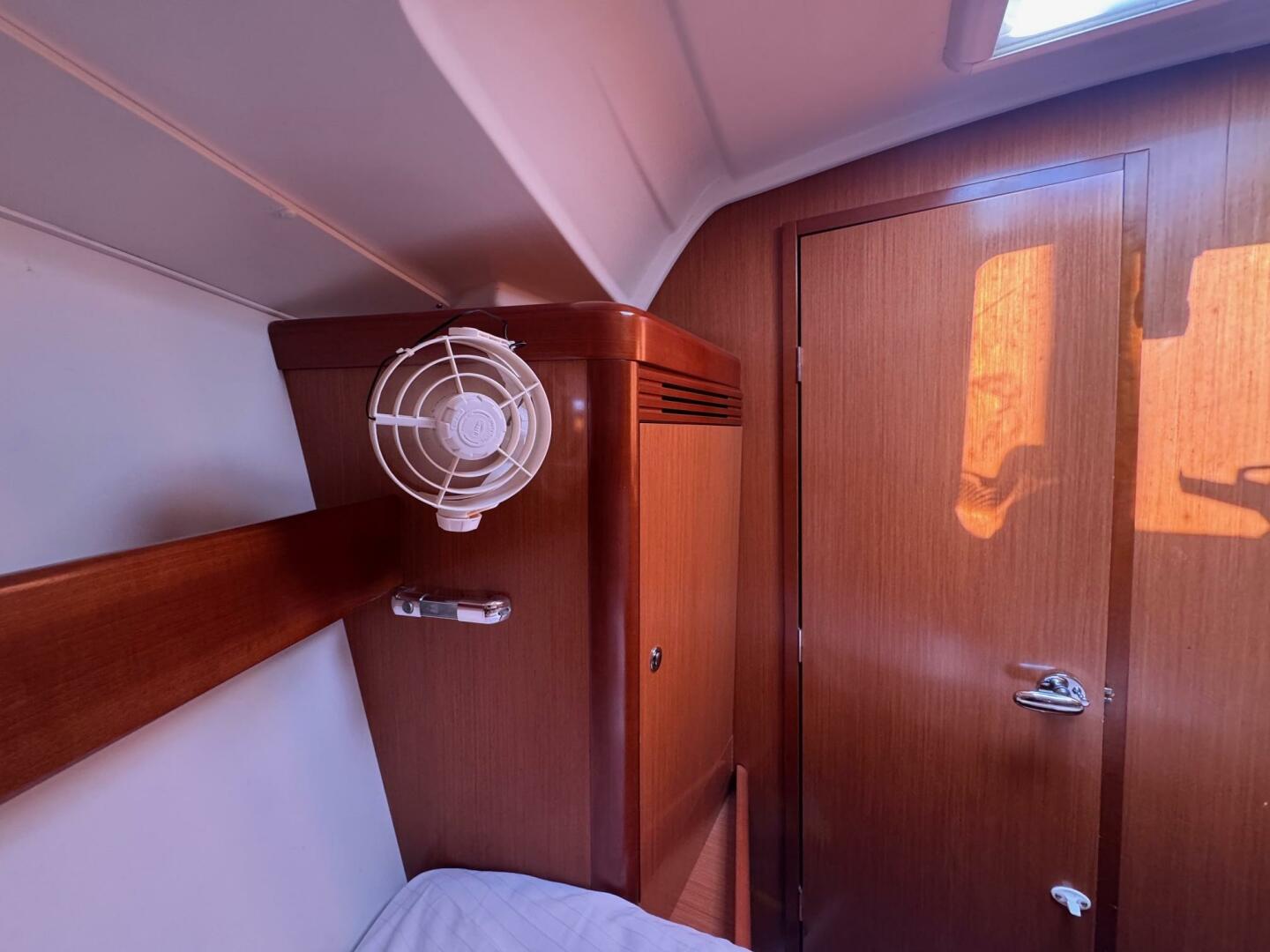 Slide: The Image of Beneteau Oceanis 34 2009 - 5537180