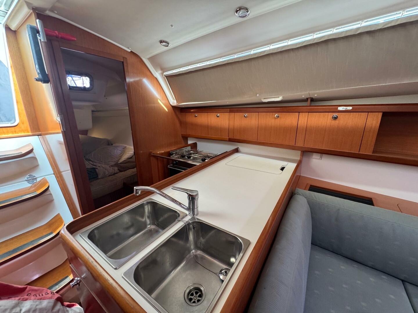 Slide: The Image of Beneteau Oceanis 34 2009 - 5537187