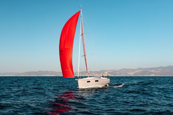 Slide: The Image of Beneteau Oceanis 34.1 2023 - 11