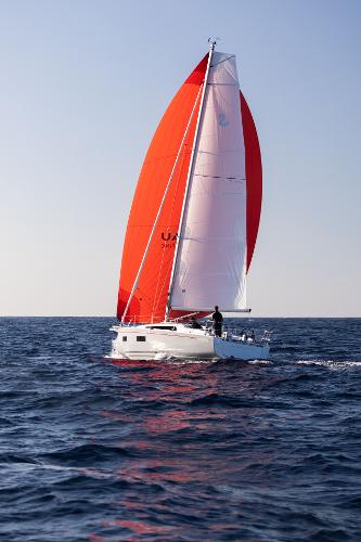 Slide: The Image of Beneteau Oceanis 34.1 2023 - 6