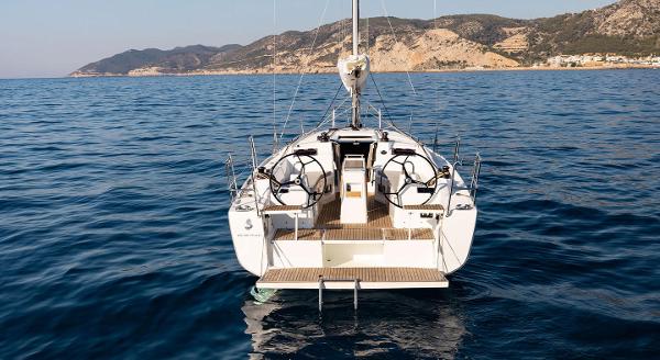 Slide: The Image of Beneteau Oceanis 34.1 2024 - 10