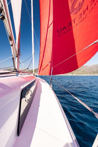 Slide: The Image of Beneteau Oceanis 34.1 2024 - 6