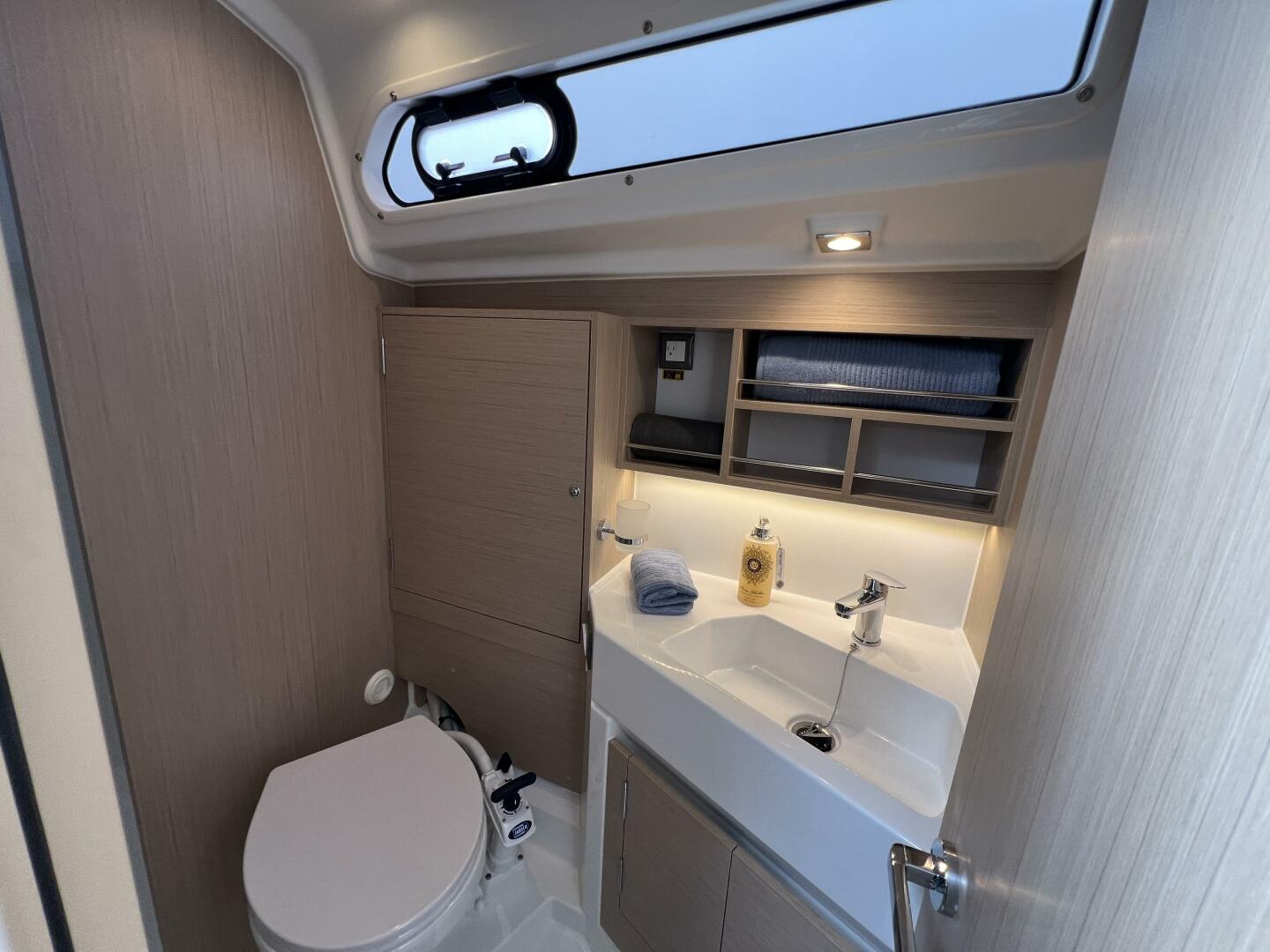 Slide: The Image of Beneteau Oceanis 34.1 - 4707944