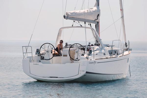 Slide: The Image of Beneteau Oceanis 35.1 2021 - 1