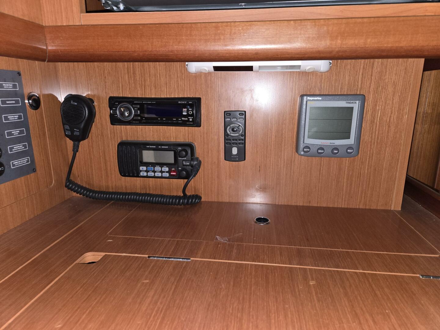 Slide: The Image of Beneteau Oceanis 37 2008 - 5104764