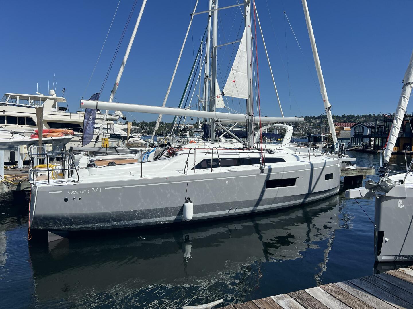 Slide: The Image of Beneteau Oceanis 37.1 - 4708031