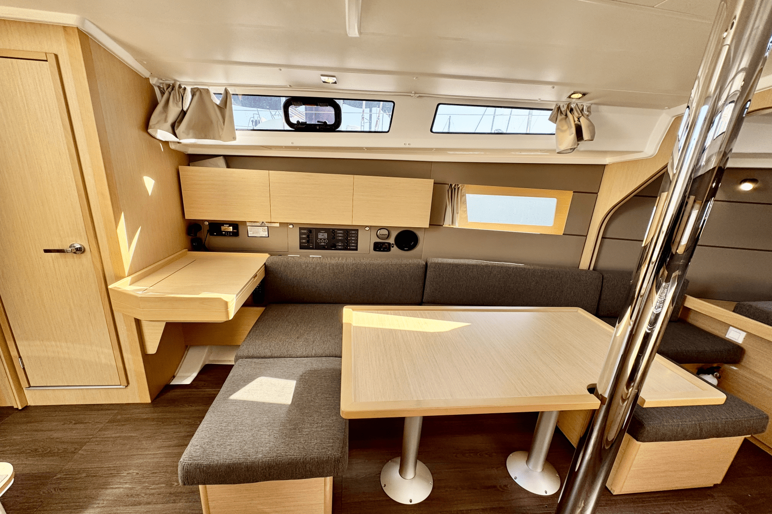 Slide: The Image of Beneteau OCEANIS 38 2014 - 42
