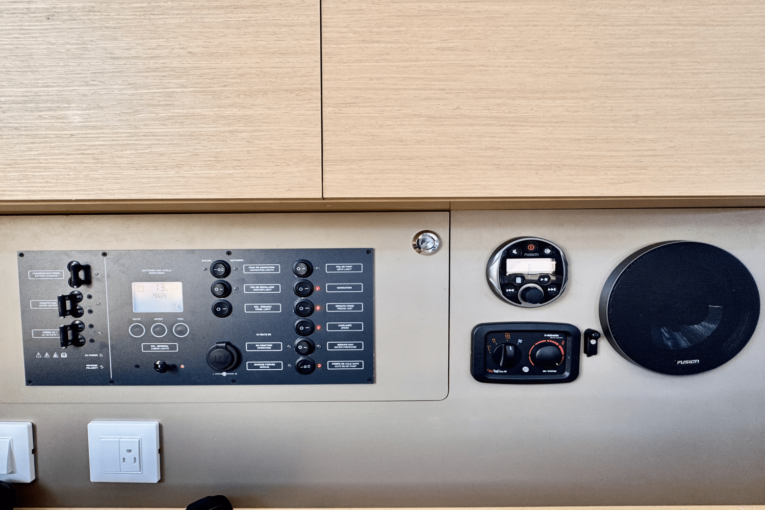 Slide: The Image of Beneteau OCEANIS 38 2014 - 44