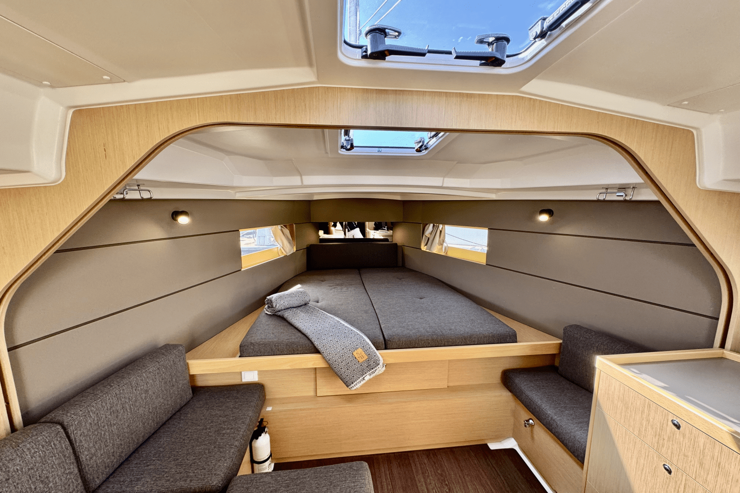 Slide: The Image of Beneteau OCEANIS 38 2014 - 47