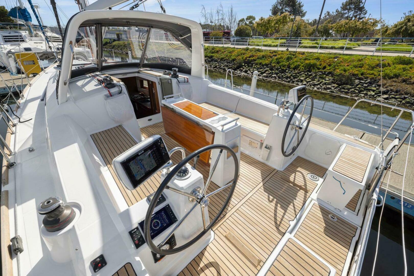 Slide: The Image of Beneteau Oceanis 38.1 2018 - 4869380
