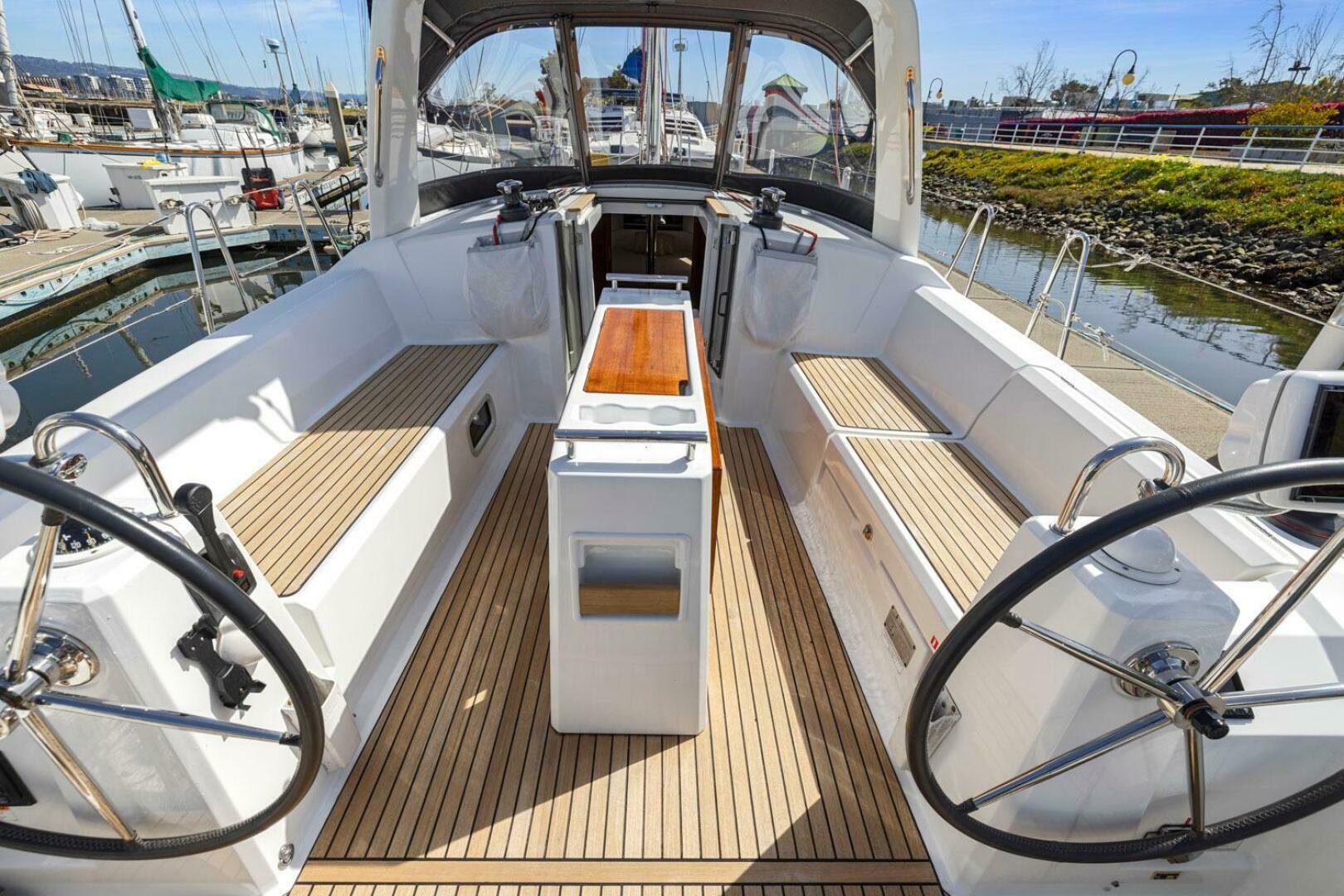 Slide: The Image of Beneteau Oceanis 38.1 2018 - 4869386