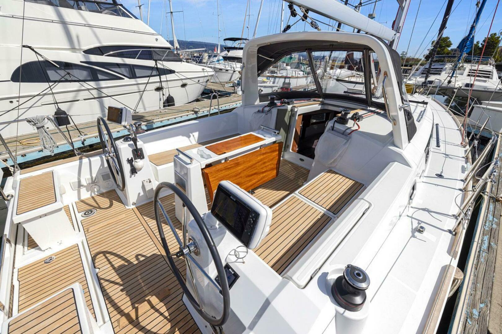 Slide: The Image of Beneteau Oceanis 38.1 2018 - 4869388
