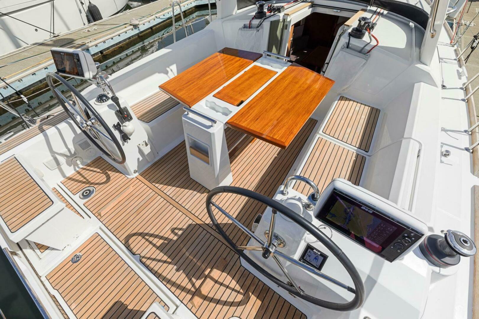 Slide: The Image of Beneteau Oceanis 38.1 2018 - 4869389