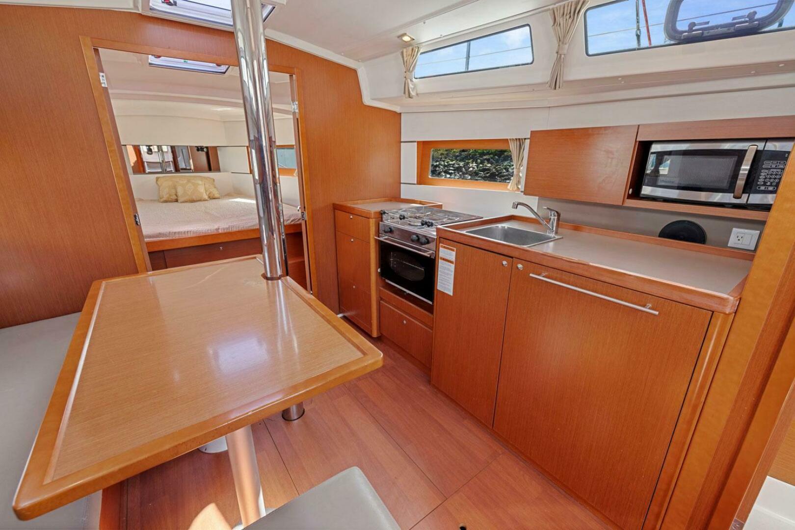 Slide: The Image of Beneteau Oceanis 38.1 2018 - 4869395