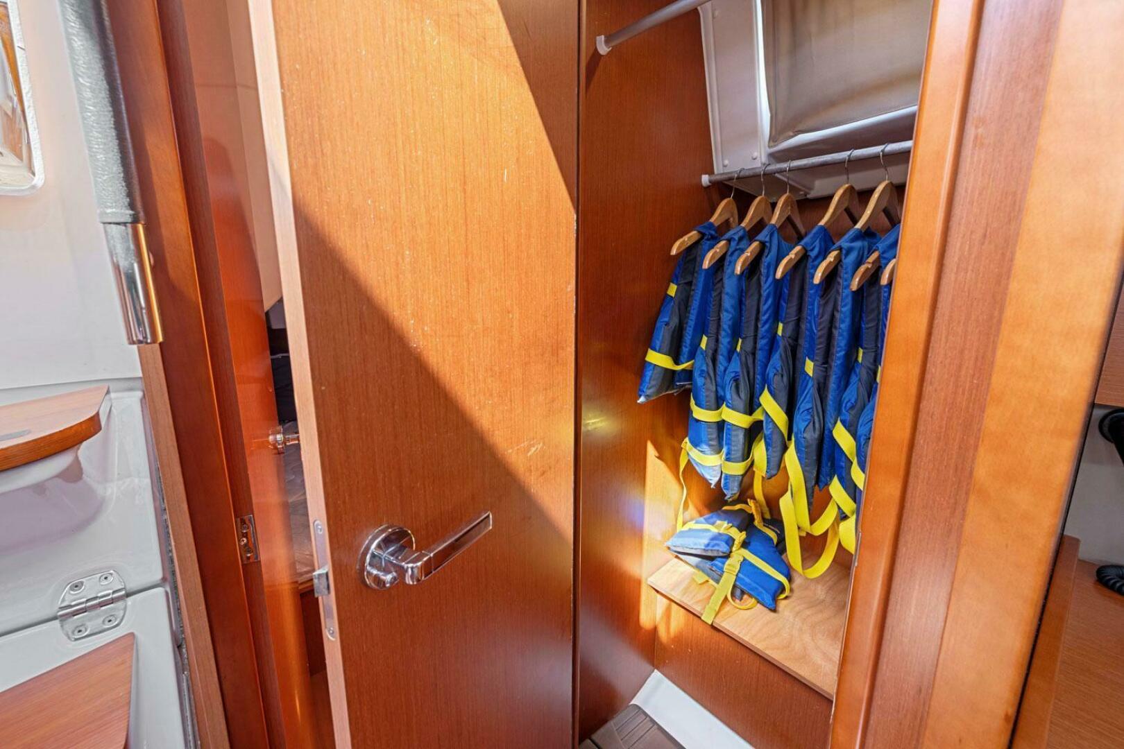 Slide: The Image of Beneteau Oceanis 38.1 2018 - 4869400