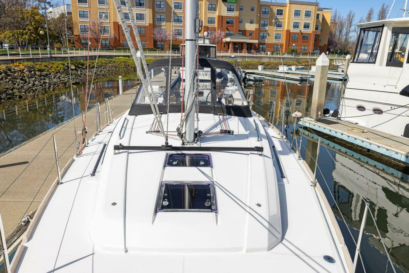Slide: The Image of Beneteau Oceanis 38.1 2018 - 4869375