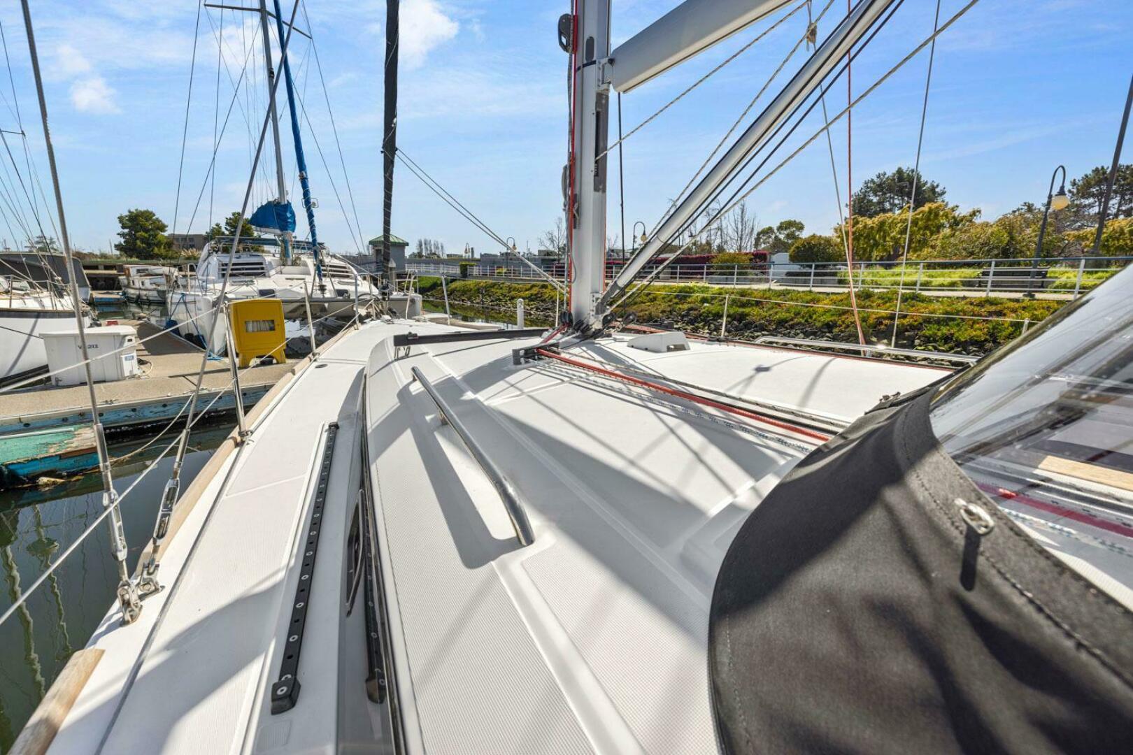 Slide: The Image of Beneteau Oceanis 38.1 2018 - 4869376