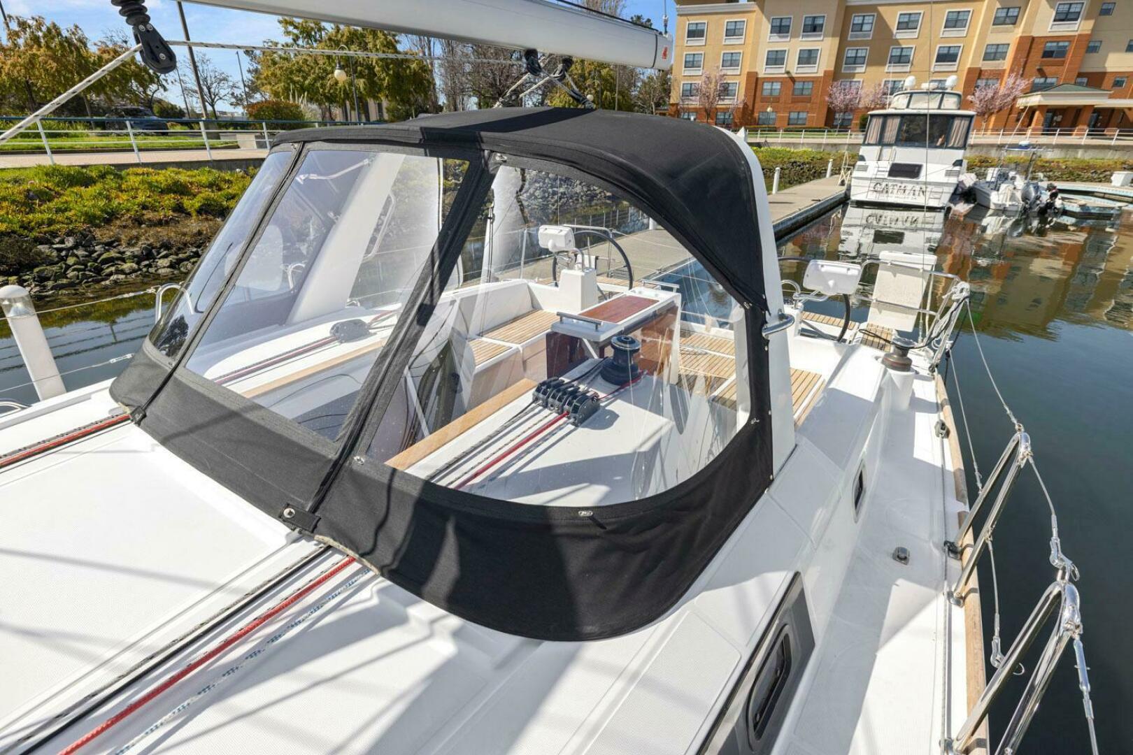 Slide: The Image of Beneteau Oceanis 38.1 2018 - 4869377