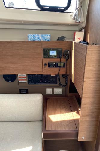 Slide: The Image of Beneteau Oceanis 38.1 2023 - 11