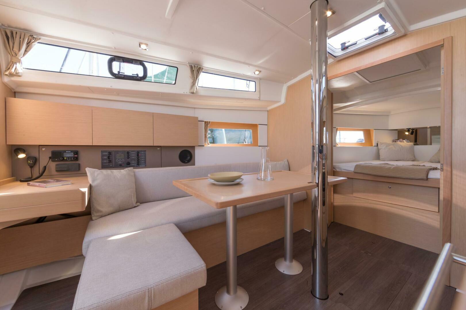 Slide: The Image of Beneteau Oceanis 38.1 2025 - 4176924