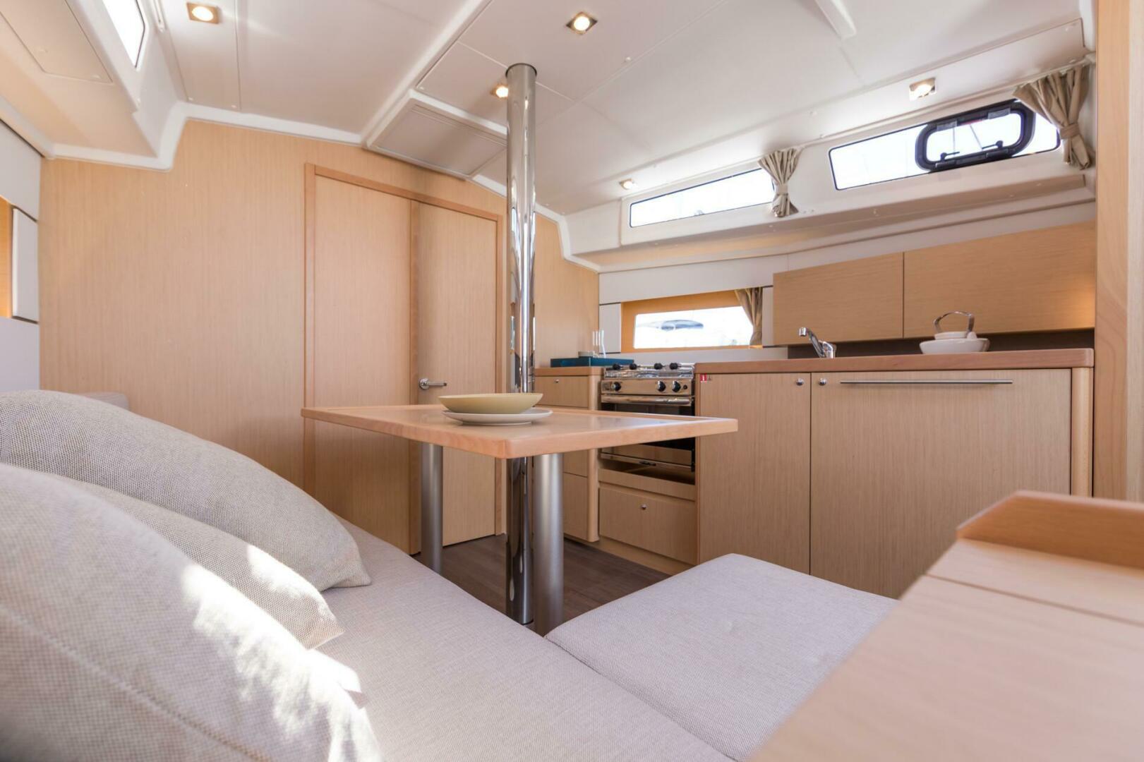 Slide: The Image of Beneteau Oceanis 38.1 2025 - 4176925