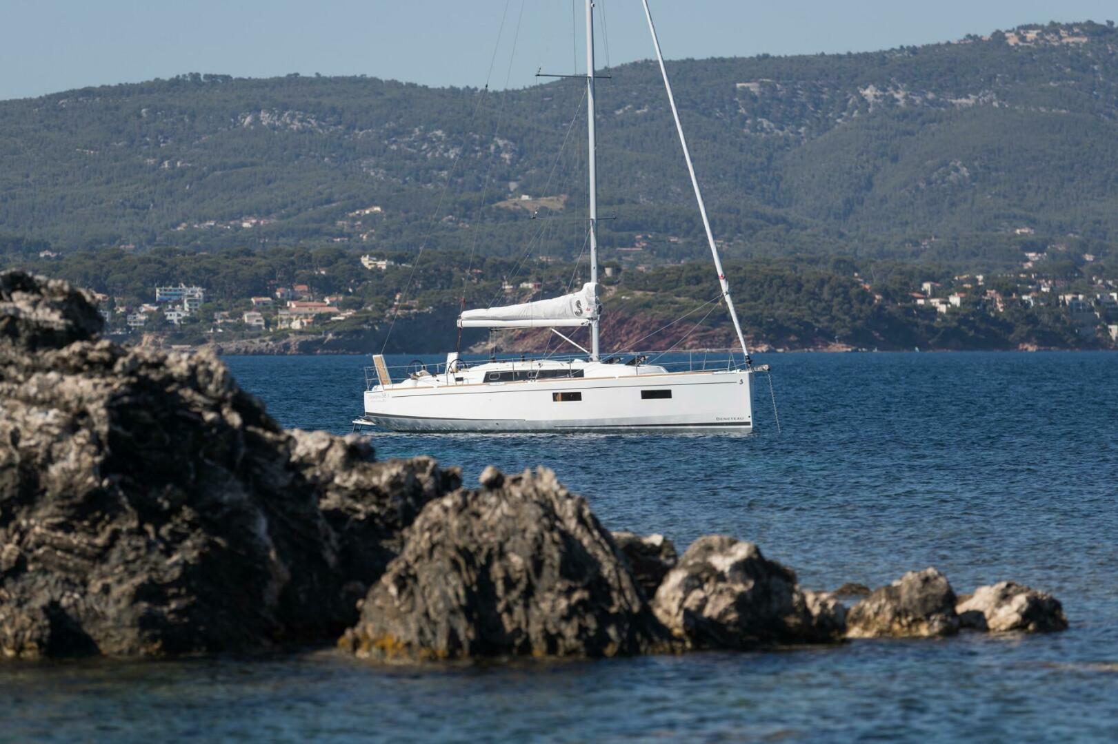 Slide: The Image of Beneteau Oceanis 38.1 2025 - 4176927
