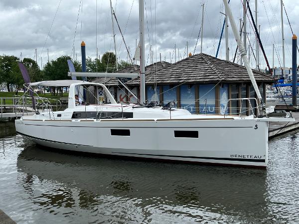 Slide: The Image of Beneteau Oceanis 38.1 #746 2023 - 3