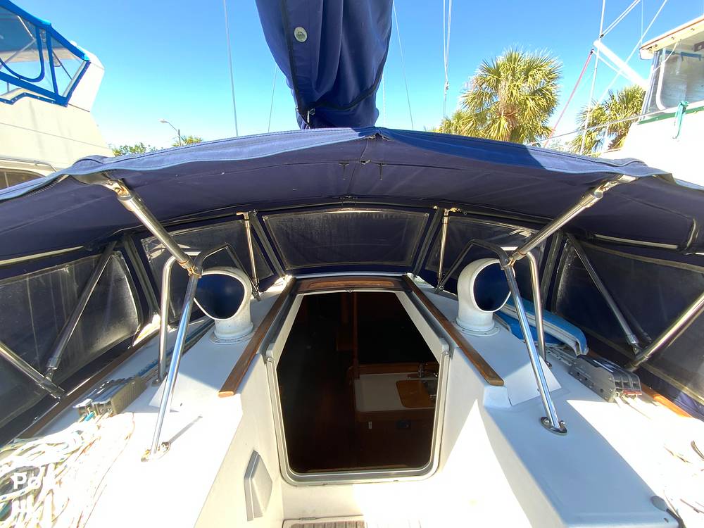 Slide: The Image of Beneteau Oceanis 390 1990 - 15255011